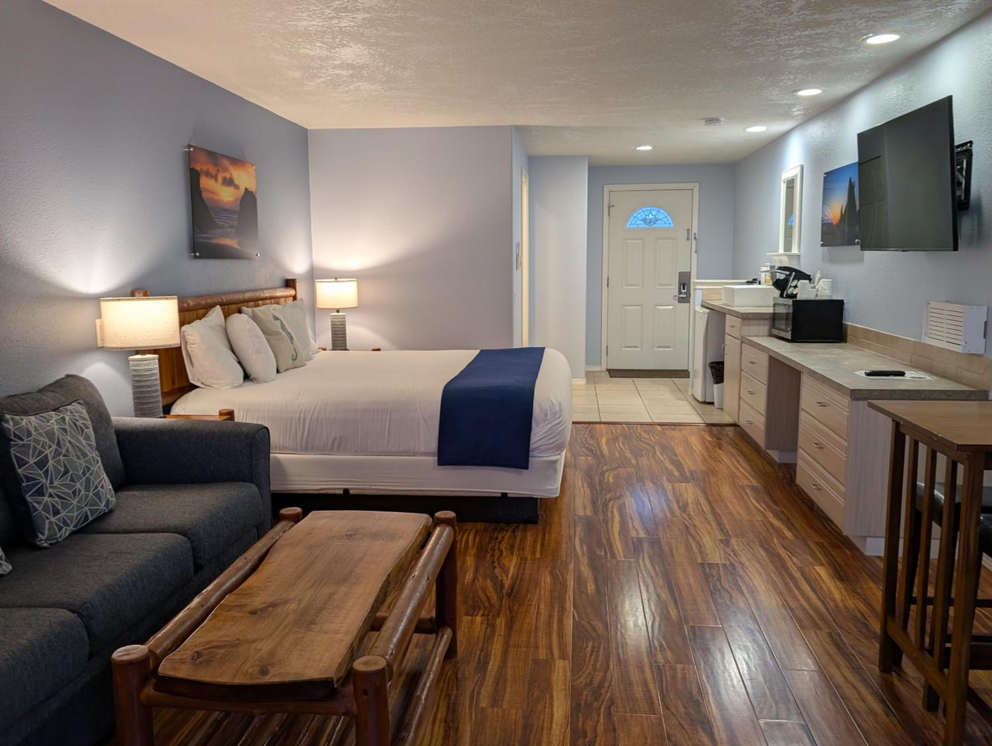 The Waterfront At Potlatch Motel Shelton Bagian luar foto