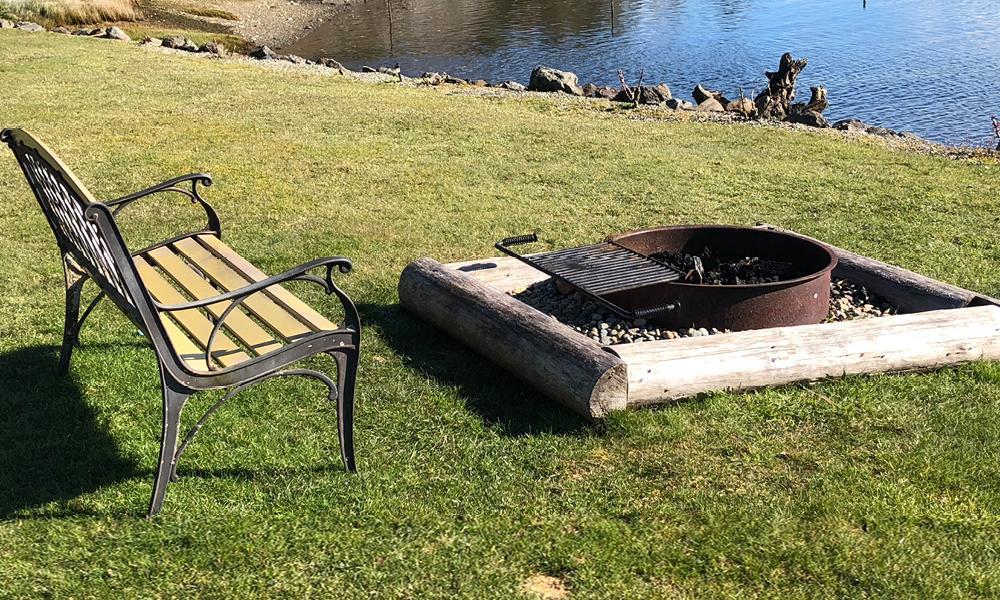 The Waterfront At Potlatch Motel Shelton Bagian luar foto